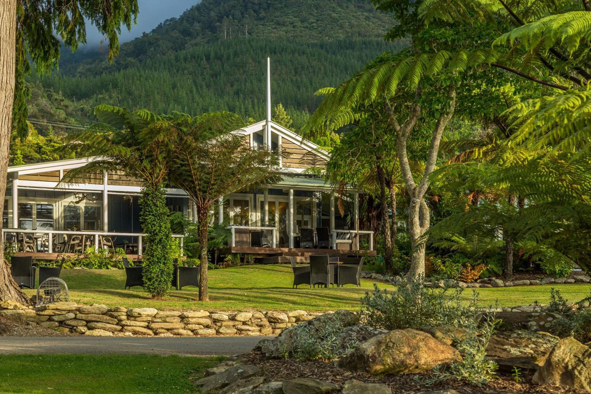 Raetihi Lodge Kenepuru Sounds Eksteriør billede